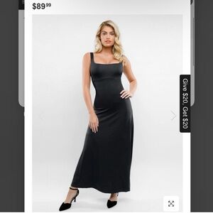 Popilush Built in Shape wear dress NWOT